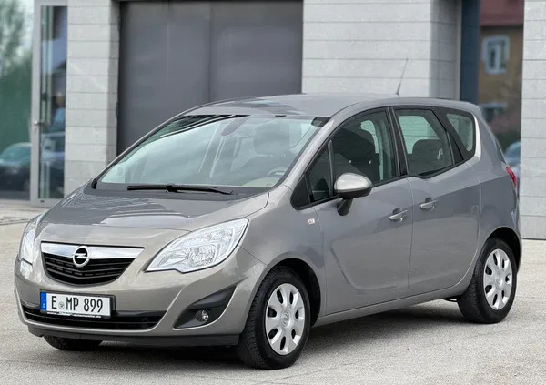 opel meriva Opel Meriva cena 28900 przebieg: 97000, rok produkcji 2010 z Rzeszów